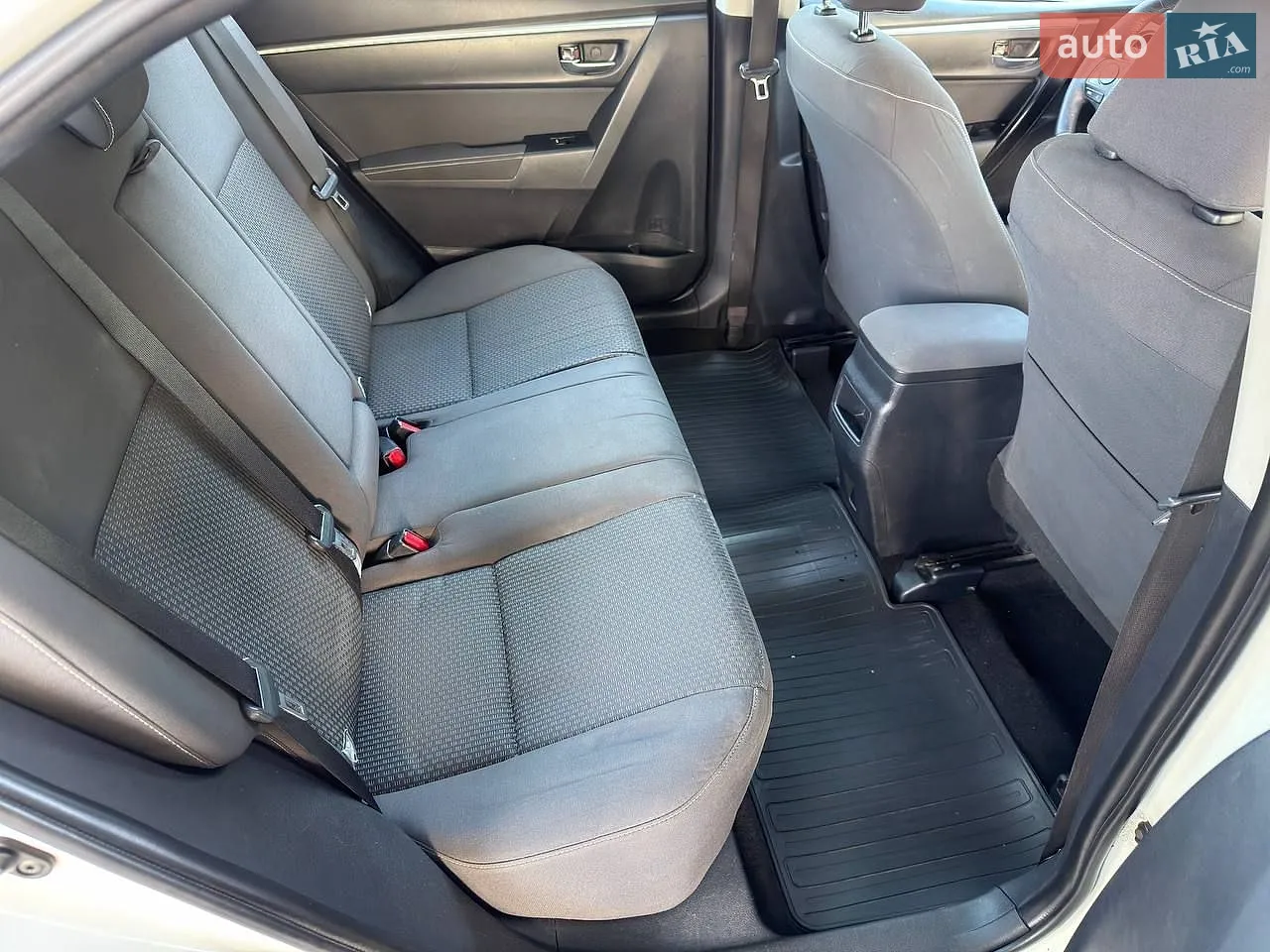 2016 Toyota Corolla - мініатюра 36