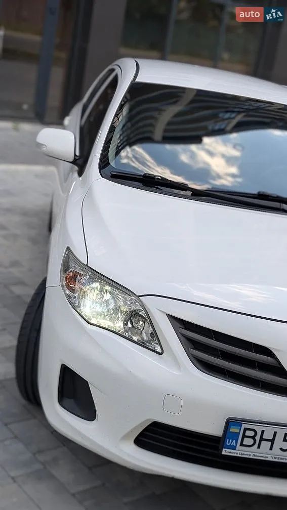 2011 Toyota Corolla - мініатюра 8