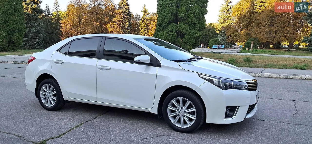 2013 Toyota Corolla - мініатюра 17
