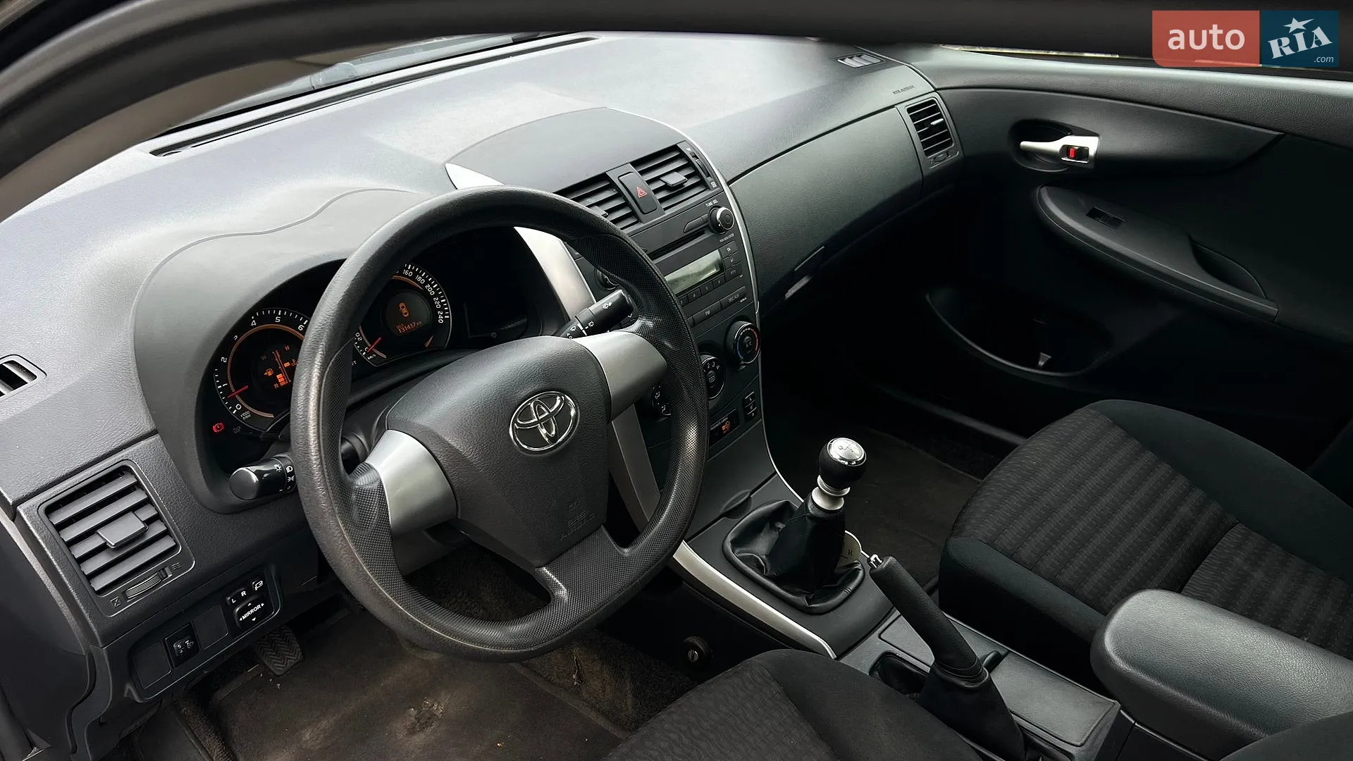 2011 Toyota Corolla - мініатюра 17