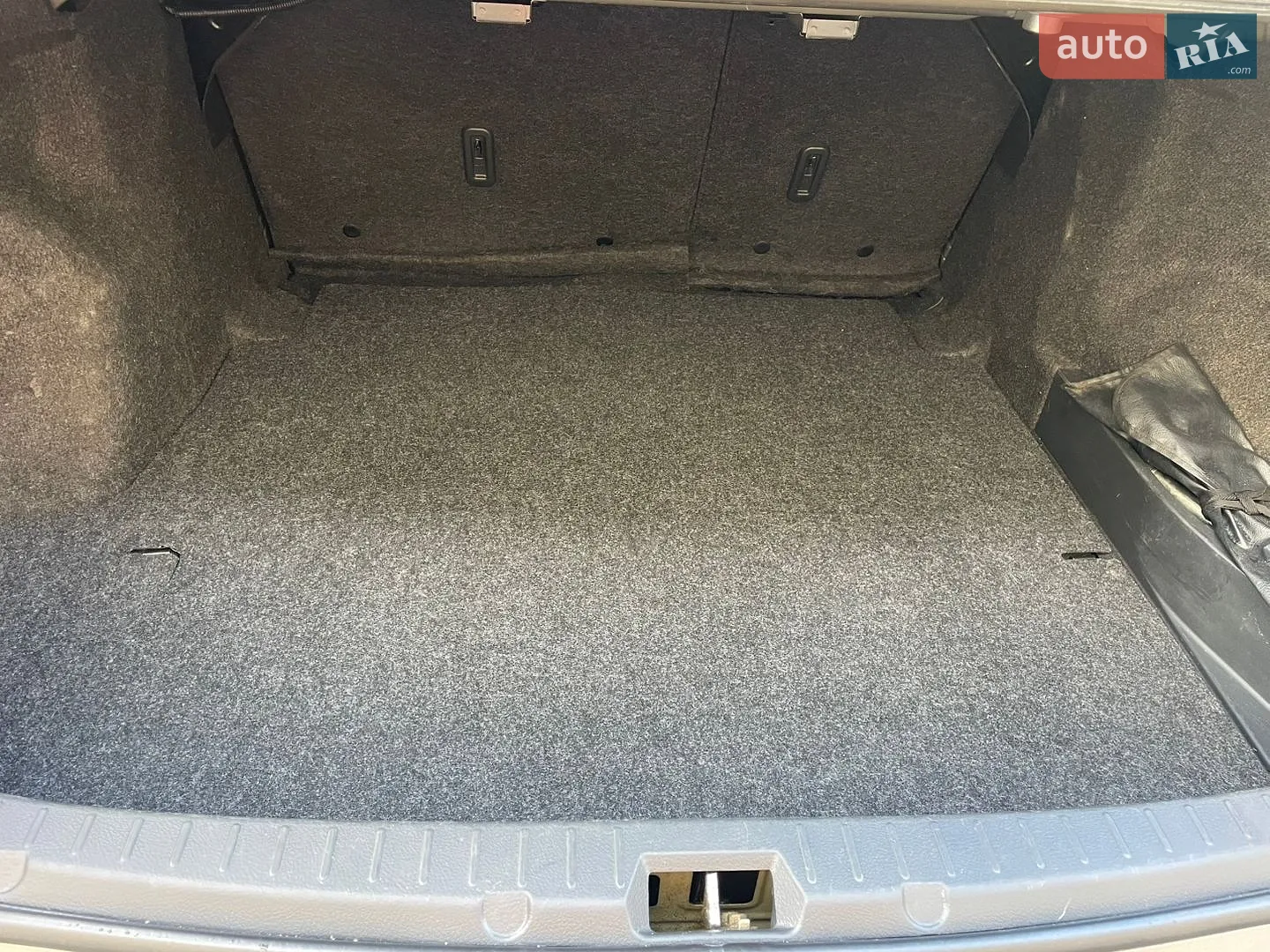 2010 Toyota Corolla - мініатюра 38