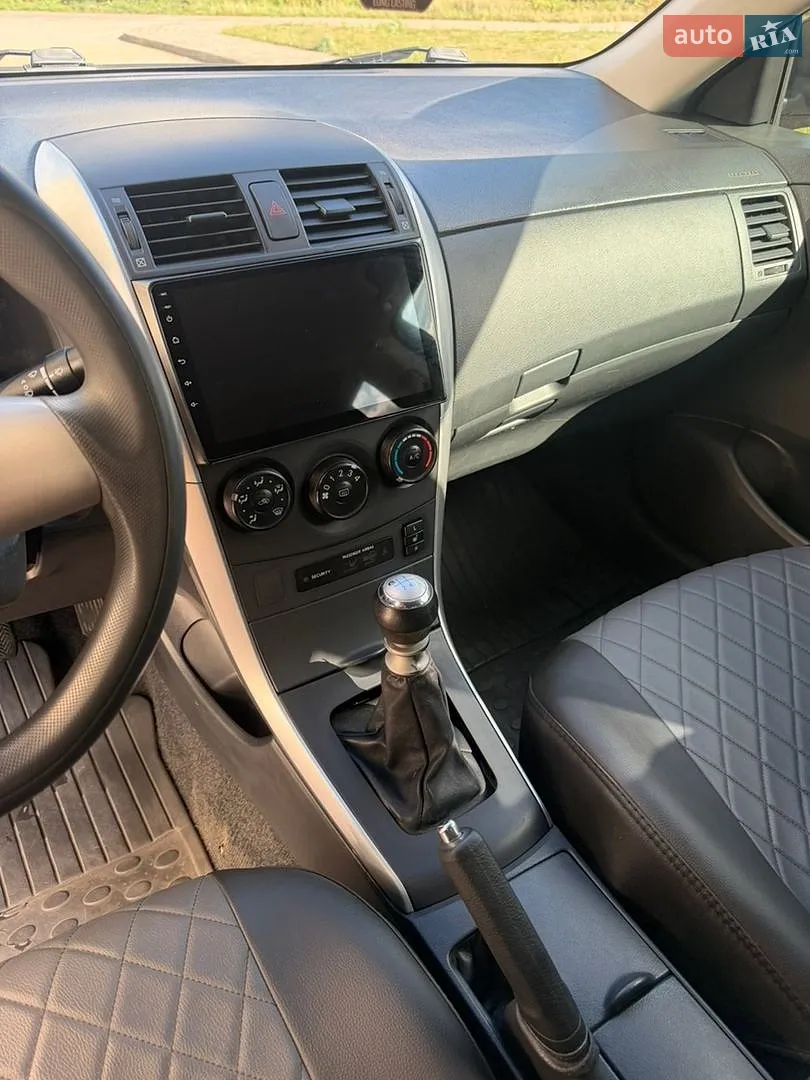 2011 Toyota Corolla - мініатюра 15