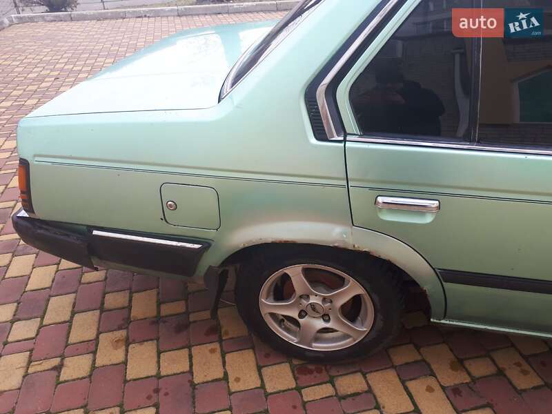 Седан Toyota Corona 1983 в Черноморске