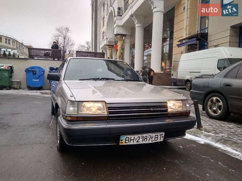 Toyota Corona 1985