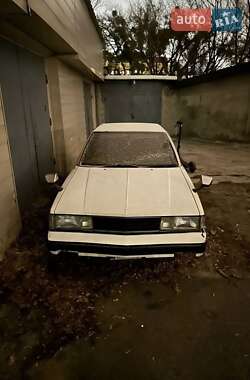 Седан Toyota Corona 1982 в Києві