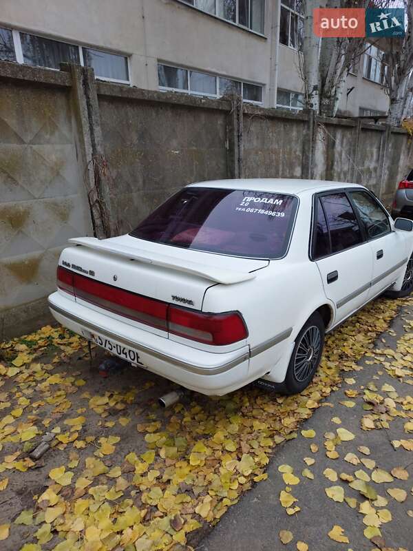 Седан Toyota Corona 1991 в Білгороді-Дністровському