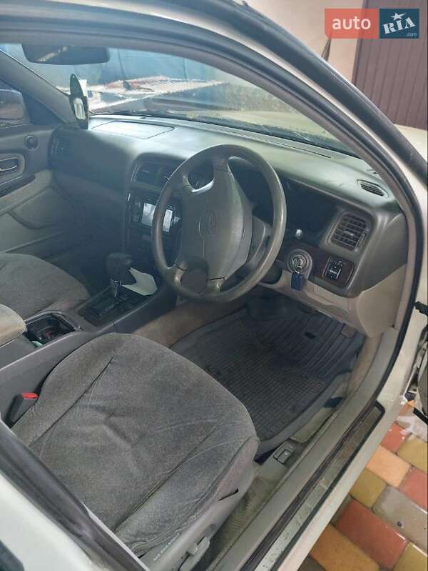 Седан Toyota Cresta 1998 в Малодолинському фото 5 Седан Toyota Cresta 1998 в Малодолинському