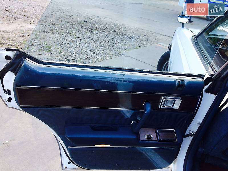 Седан Toyota Crown 1980 в Киеве