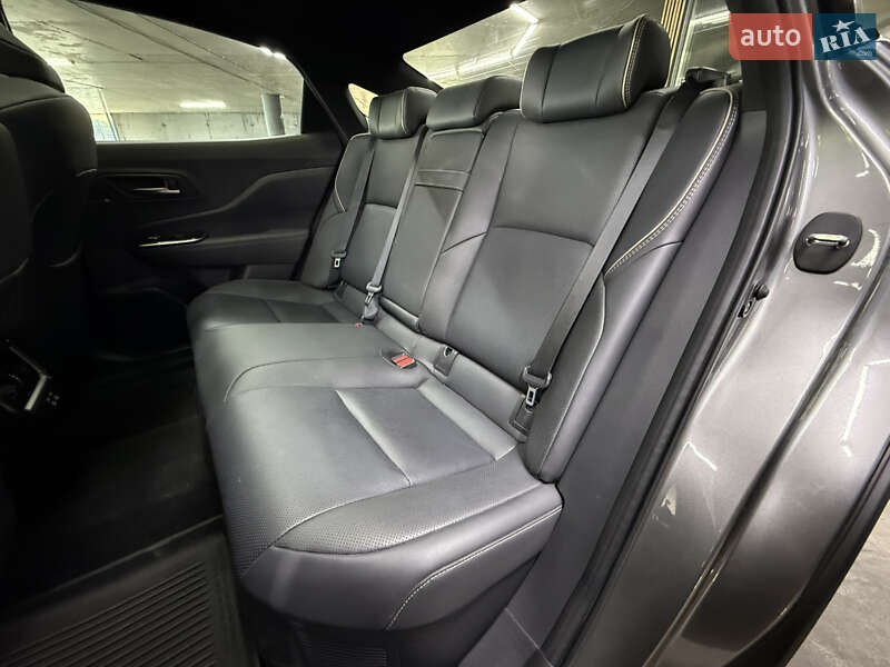 Внедорожник / Кроссовер Toyota Crown 2023 в Одессе