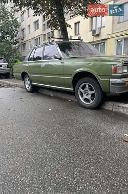 Седан Toyota Crown 1981 в Киеве