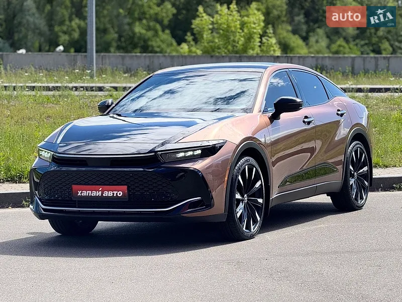 Toyota Crown 2023