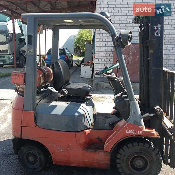 Вилочный погрузчик Toyota DT 2003 в Чернигове