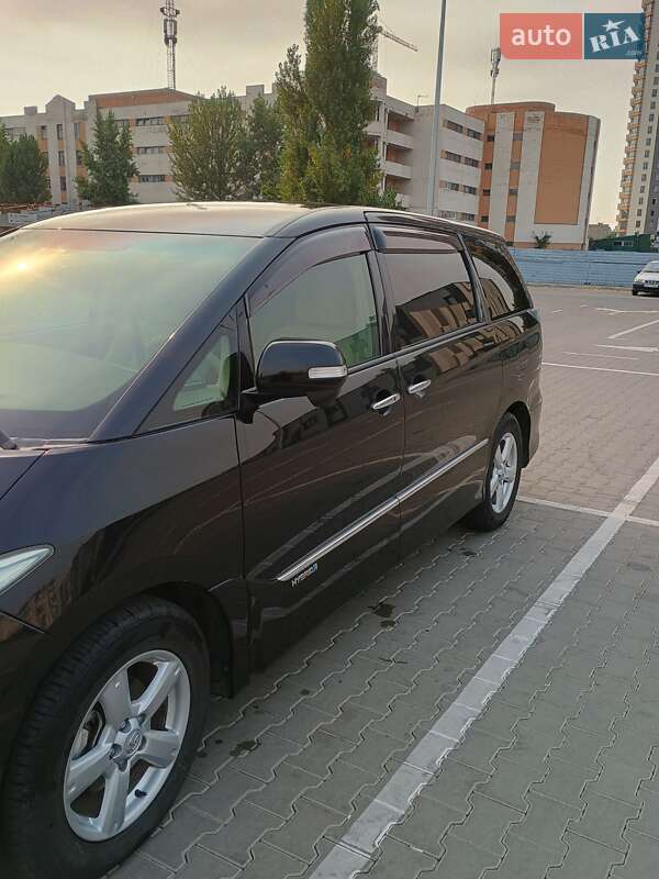 Мінівен Toyota Estima 2010 в Києві