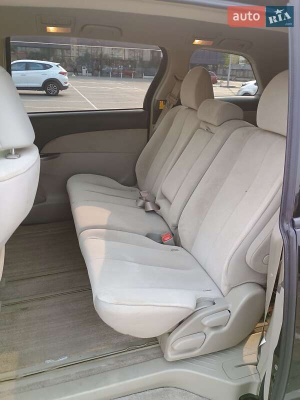 Мінівен Toyota Estima 2010 в Києві