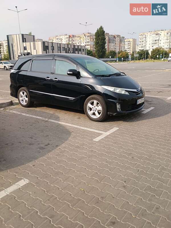 Мінівен Toyota Estima 2010 в Києві