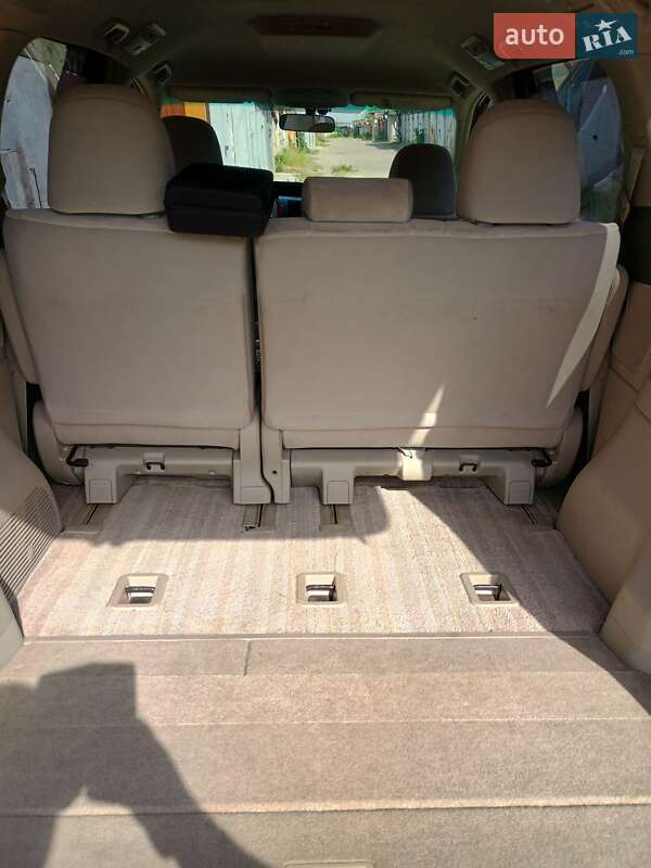 Мінівен Toyota Estima 2010 в Києві