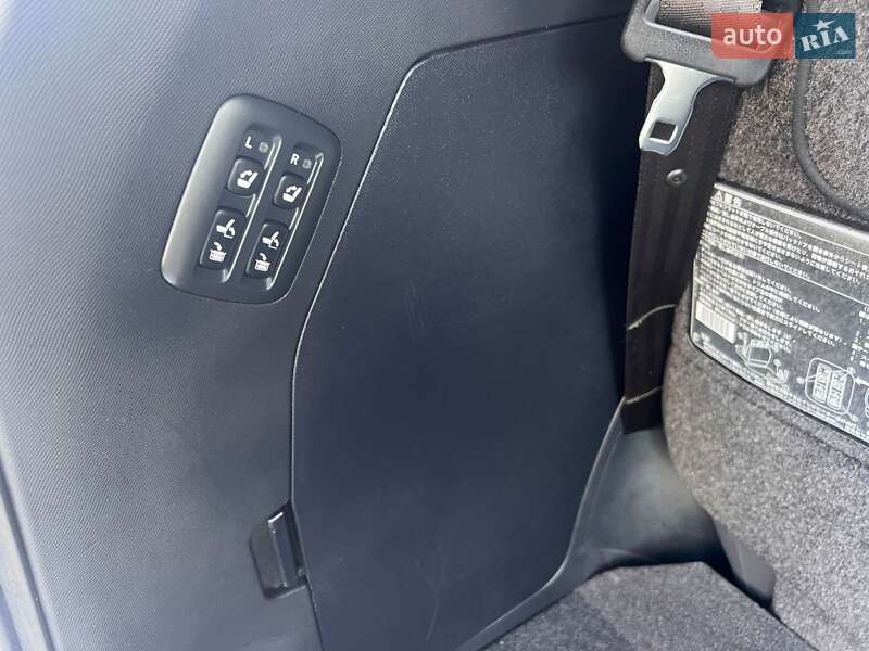 Минивэн Toyota Estima 2014 в Киеве фото 11 Минивэн Toyota Estima 2014 в Киеве