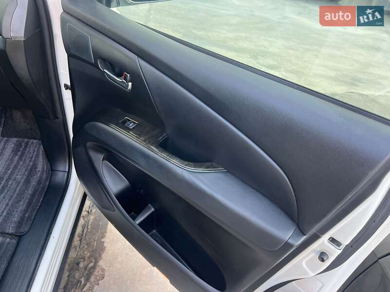 Минивэн Toyota Estima 2014 в Киеве фото 36 Минивэн Toyota Estima 2014 в Киеве