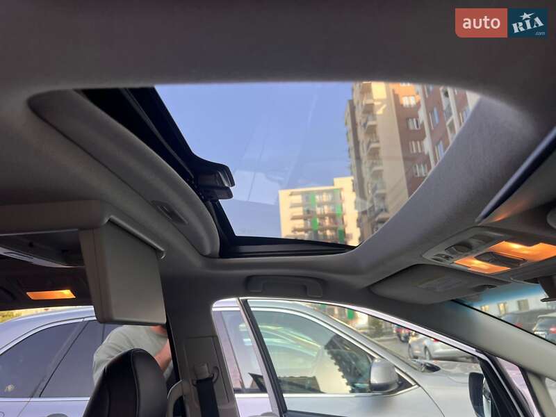 Минивэн Toyota Estima 2014 в Киеве фото 40 Минивэн Toyota Estima 2014 в Киеве