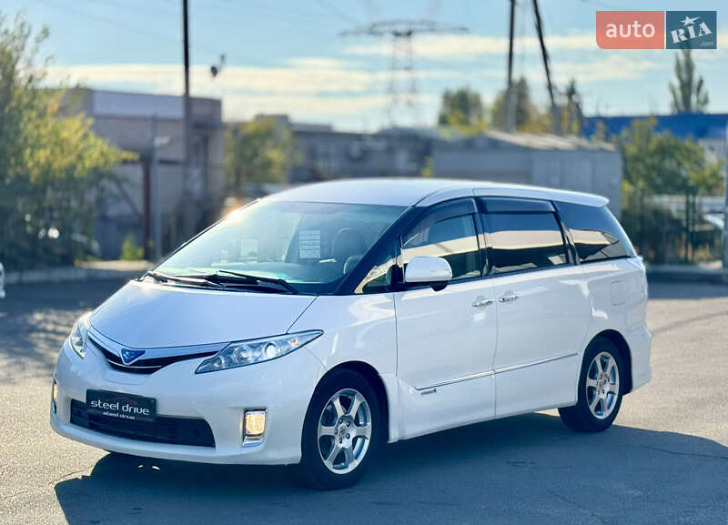 Toyota Estima 2010