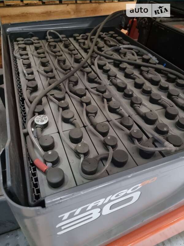 Вилочный погрузчик Toyota FB 2014 в Киеве фото 6 Вилочный погрузчик Toyota FB 2014 в Киеве