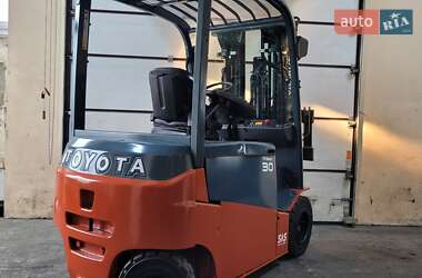 Вилочный погрузчик Toyota FB 2016 в 