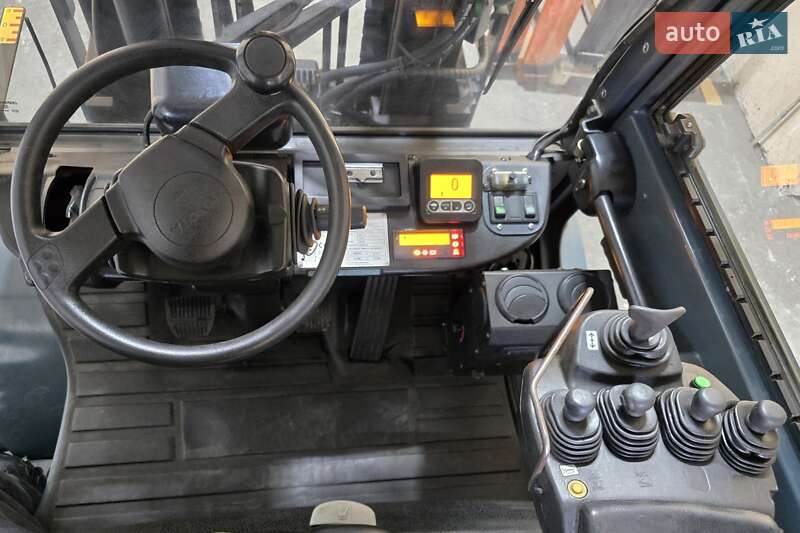 Вилочный погрузчик Toyota FG 2015 в Киеве
