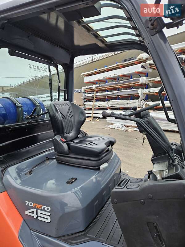 Вилочный погрузчик Toyota FG 2019 в Киеве фото 11 Вилочный погрузчик Toyota FG 2019 в Киеве
