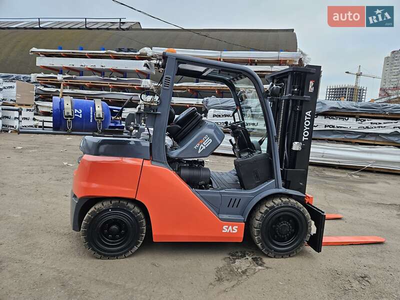 Вилочный погрузчик Toyota FG 2019 в Киеве фото 30 Вилочный погрузчик Toyota FG 2019 в Киеве