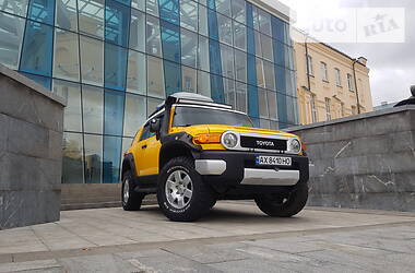 Позашляховик / Кросовер Toyota FJ Cruiser 2006 в Харкові