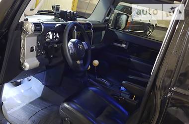 Позашляховик / Кросовер Toyota FJ Cruiser 2007 в 