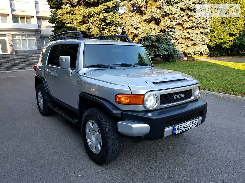 Позашляховик / Кросовер Toyota FJ Cruiser 2006 в Дніпрі