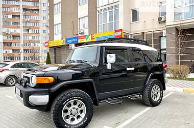 Внедорожник / Кроссовер Toyota FJ Cruiser 2013 в Киеве