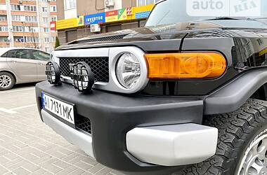 Внедорожник / Кроссовер Toyota FJ Cruiser 2013 в Киеве