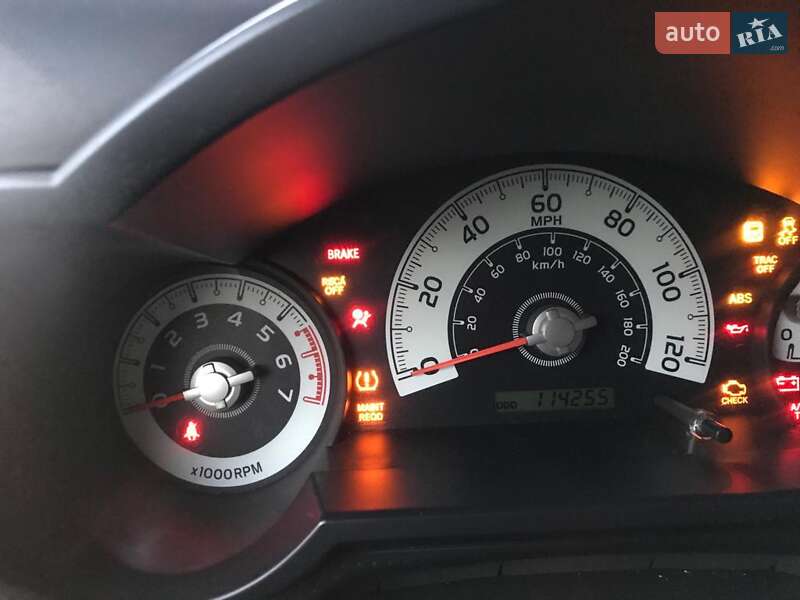 Внедорожник / Кроссовер Toyota FJ Cruiser 2011 в Киеве