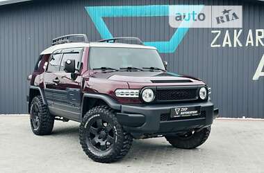 Позашляховик / Кросовер Toyota FJ Cruiser 2006 в Мукачевому