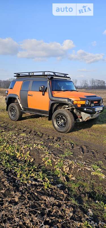 Внедорожник / Кроссовер Toyota FJ Cruiser 2008 в Березане