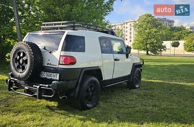 Позашляховик / Кросовер Toyota FJ Cruiser 2008 в Львові