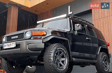 Toyota FJ Cruiser 2014