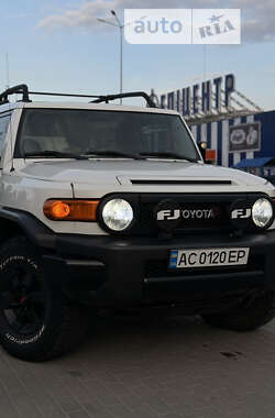 Позашляховик / Кросовер Toyota FJ Cruiser 2008 в Києві