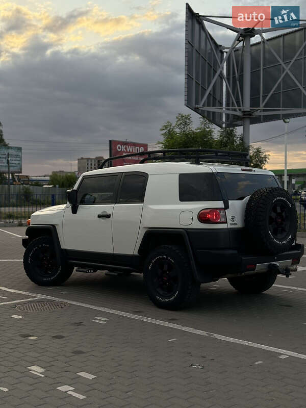 Позашляховик / Кросовер Toyota FJ Cruiser 2008 в Києві