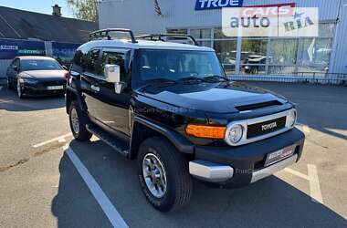 Позашляховик / Кросовер Toyota FJ Cruiser 2013 в Києві