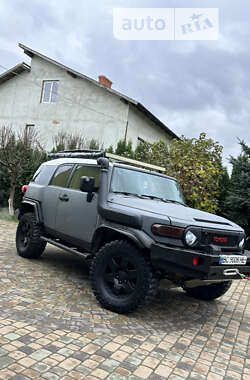 Позашляховик / Кросовер Toyota FJ Cruiser 2007 в Дрогобичі