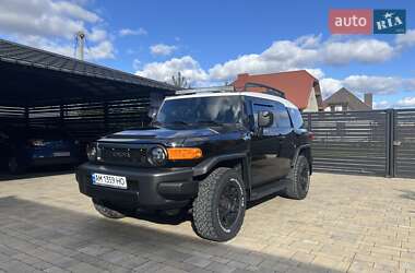 Toyota FJ Cruiser 2012