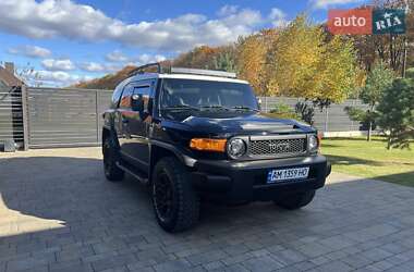 Внедорожник / Кроссовер Toyota FJ Cruiser 2012 в Луцке