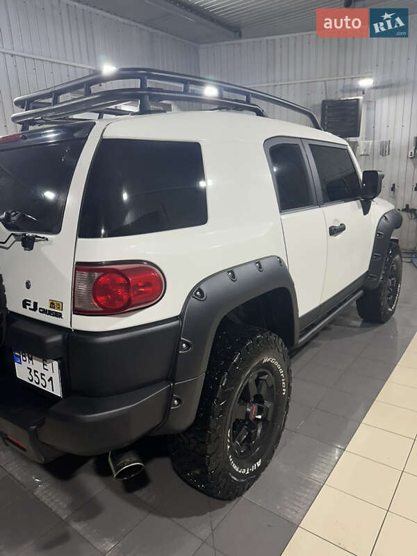 Внедорожник / Кроссовер Toyota FJ Cruiser 2008 в Шостке