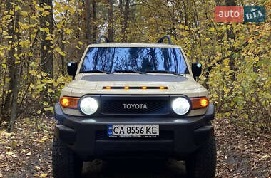 Toyota FJ Cruiser 2010