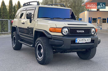 Внедорожник / Кроссовер Toyota FJ Cruiser 2010 в Смеле