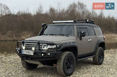 Позашляховик / Кросовер Toyota FJ Cruiser 2014 в Івано-Франківську