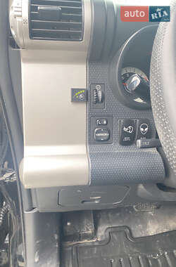 Внедорожник / Кроссовер Toyota FJ Cruiser 2008 в 